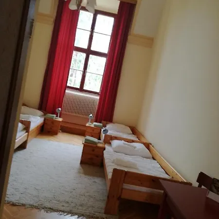 Jugendhaus Benediktinerstift Gottweig 旅馆 弗思