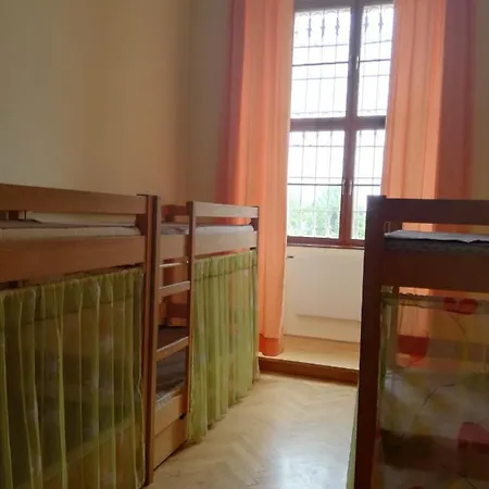 旅馆 Jugendhaus Benediktinerstift Gottweig 弗思