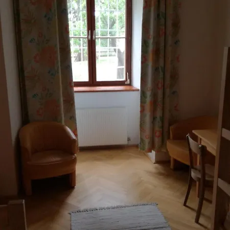 旅馆 Jugendhaus Benediktinerstift Gottweig 弗思